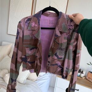 Women's Camouflage Cropped Jacket